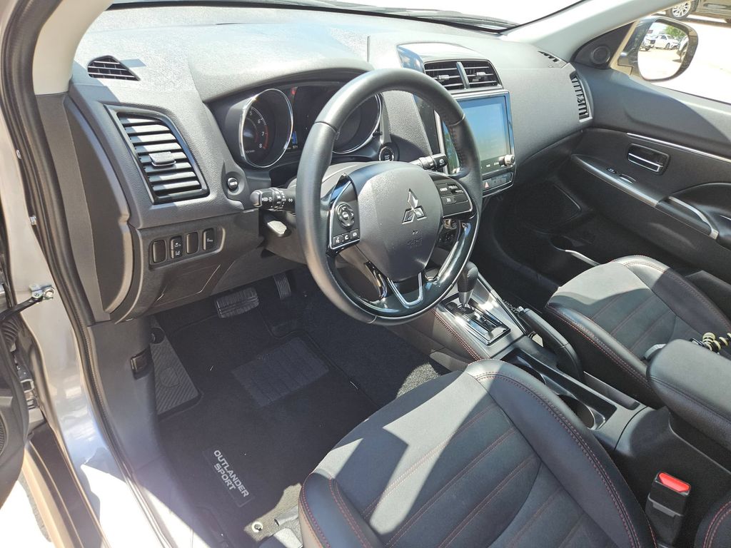 Thumbnail: 2025 Mitsubishi Outlander Sport - 15