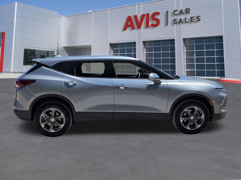 Thumbnail: 2025 Chevrolet Blazer - 5