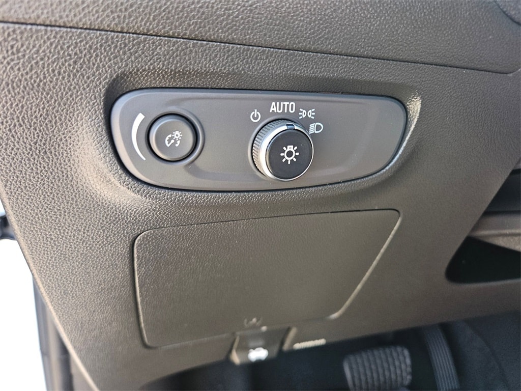 Thumbnail: 2024 Buick Encore GX - 25