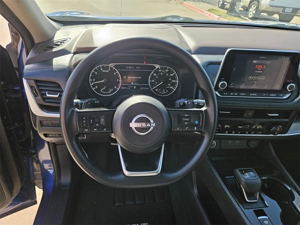 Thumbnail: 2023 Nissan Rogue - 17