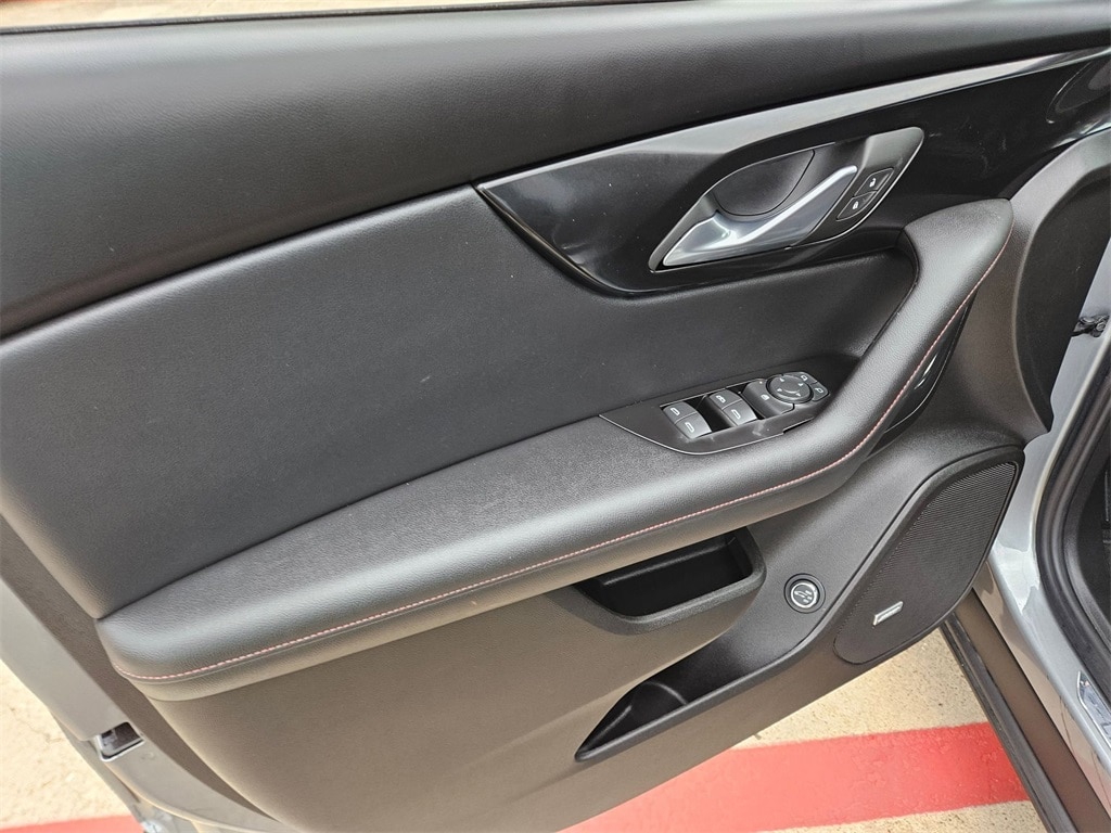 Thumbnail: 2025 Chevrolet Blazer - 13