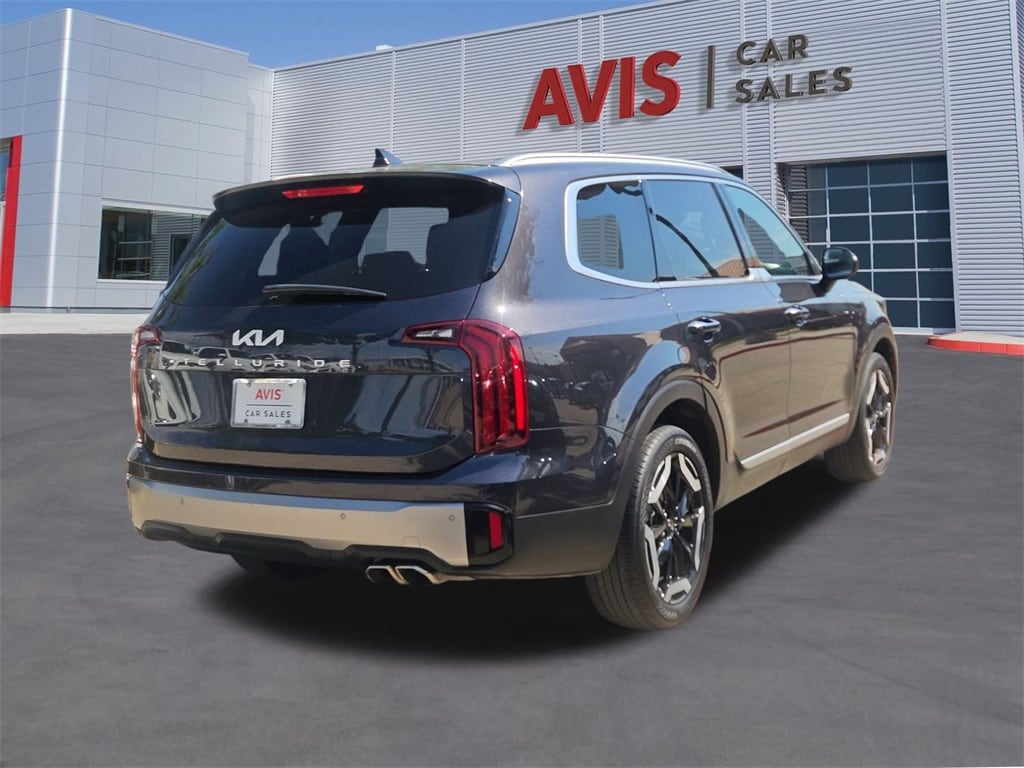 2025 Kia Telluride S photo 2