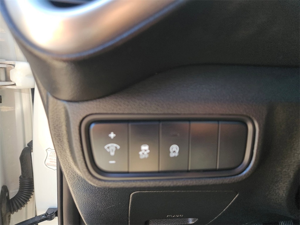 Thumbnail: 2023 Kia Soul - 24