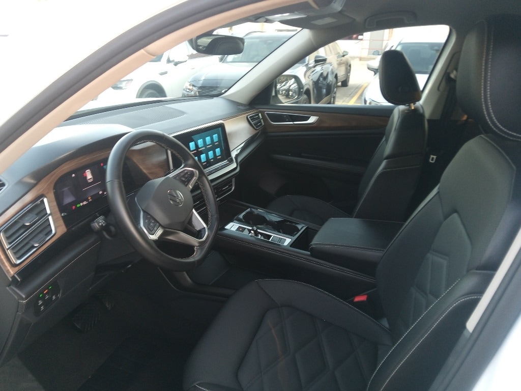 Thumbnail: 2025 Volkswagen Atlas - 3