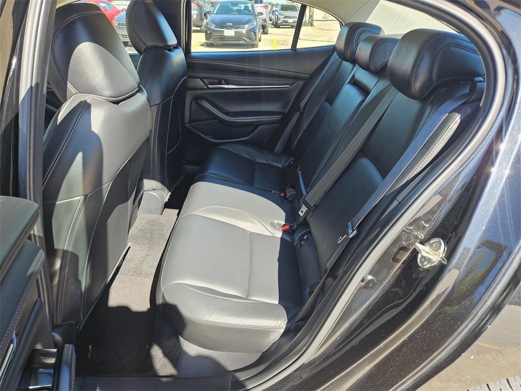 Thumbnail: 2025 Mazda Mazda3 - 25