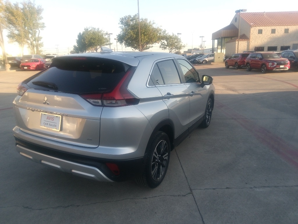Thumbnail: 2024 Mitsubishi Eclipse Cross - 9