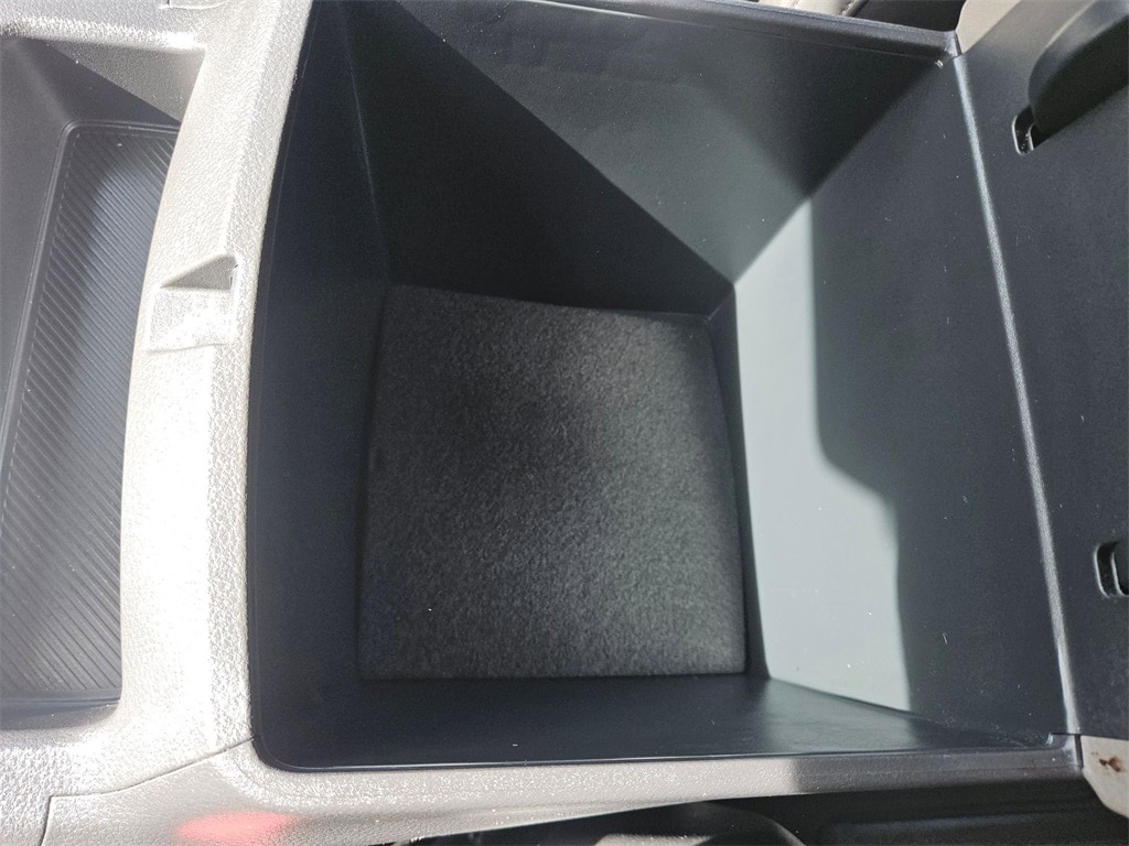 Thumbnail: 2025 Kia Carnival - 30