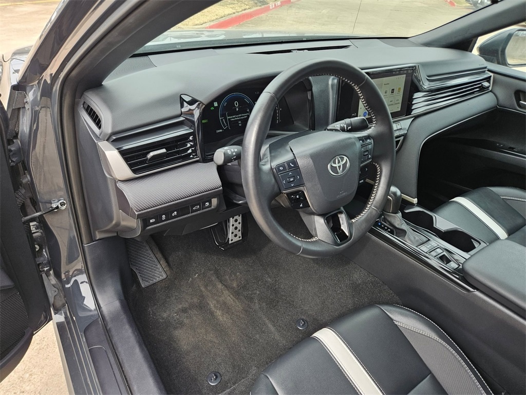 Thumbnail: 2025 Toyota Camry - 13