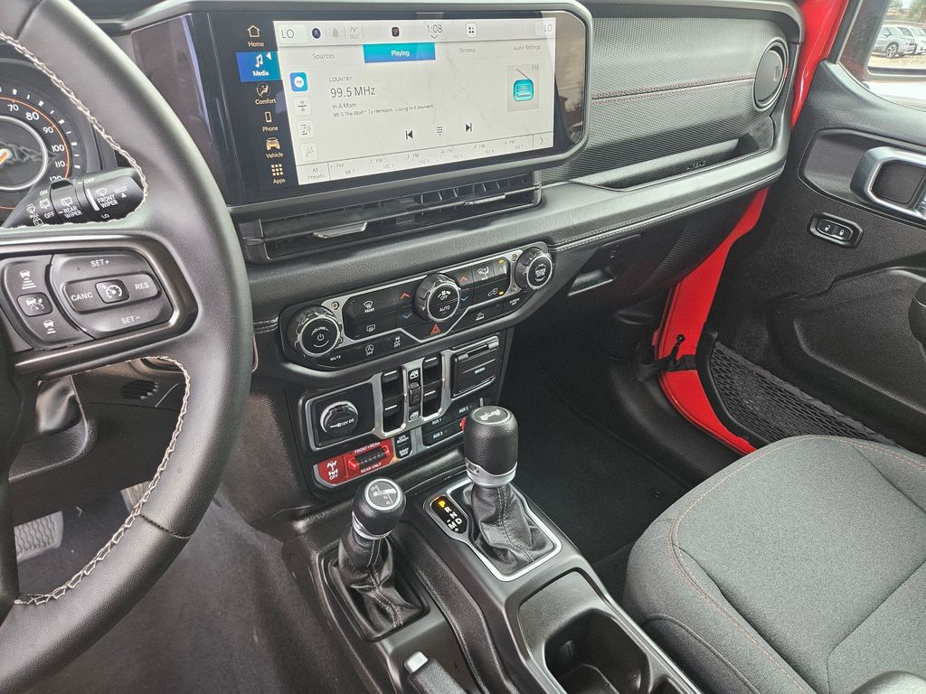 Thumbnail: 2025 Jeep Wrangler - 20