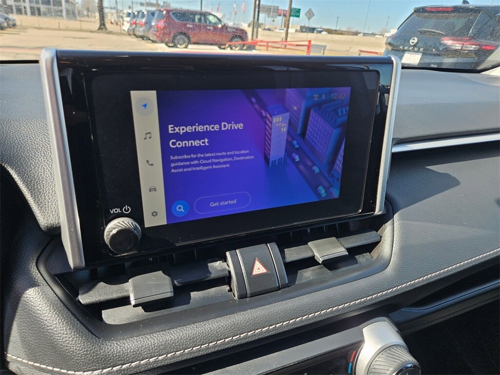 Thumbnail: 2025 Toyota RAV4 - 21