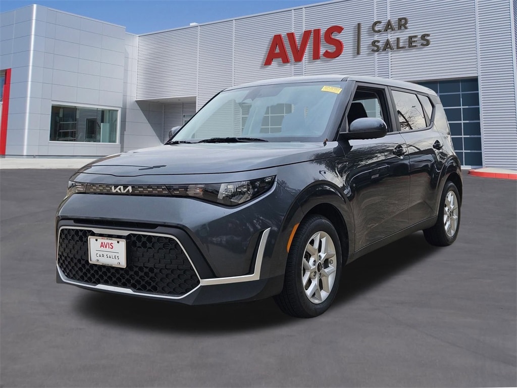 2024 Kia Soul LX's photo