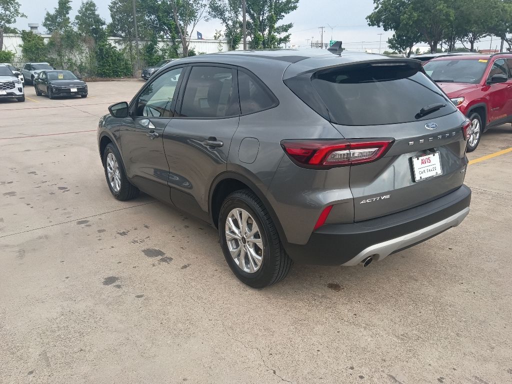 Thumbnail: 2025 Ford Escape - 8