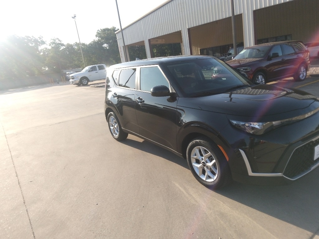 Thumbnail: 2024 Kia Soul - 8