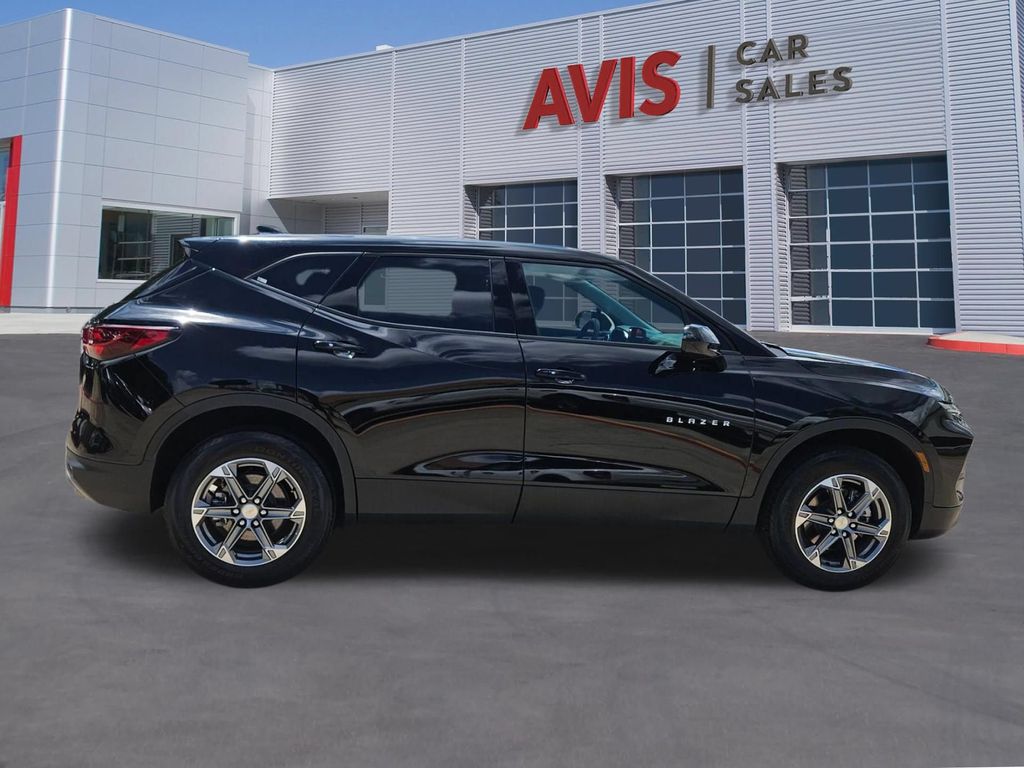 Thumbnail: 2025 Chevrolet Blazer - 7
