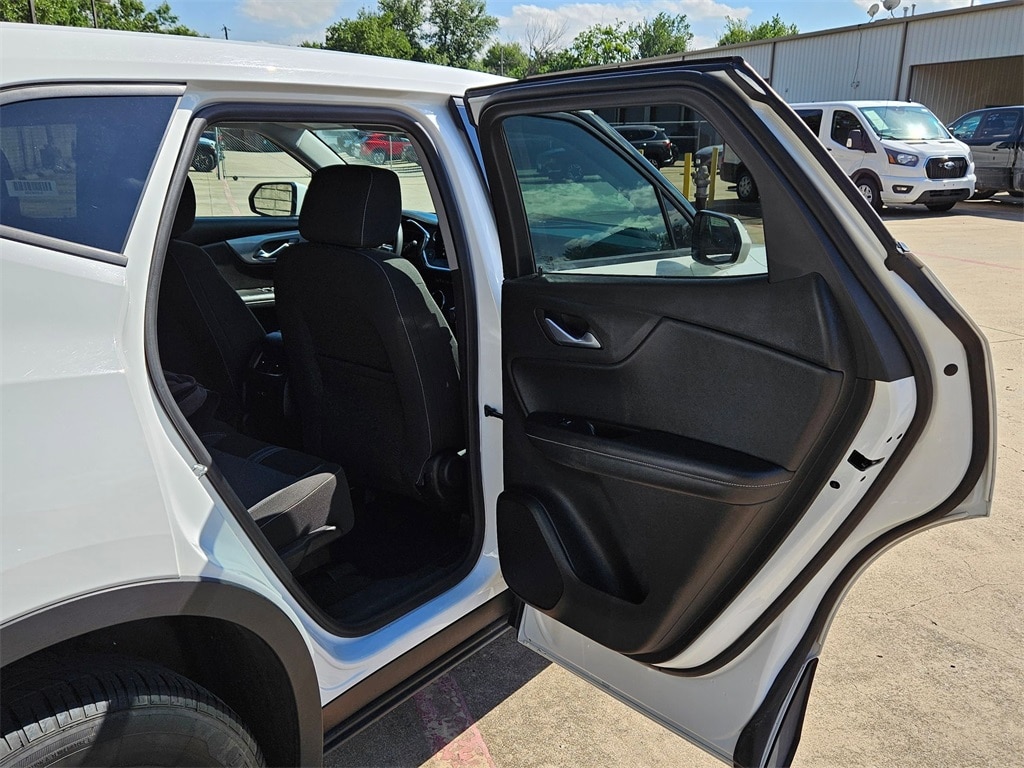 Thumbnail: 2023 Chevrolet Blazer - 26