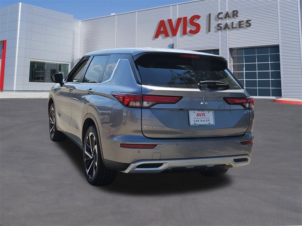 Thumbnail: 2024 Mitsubishi Outlander - 9