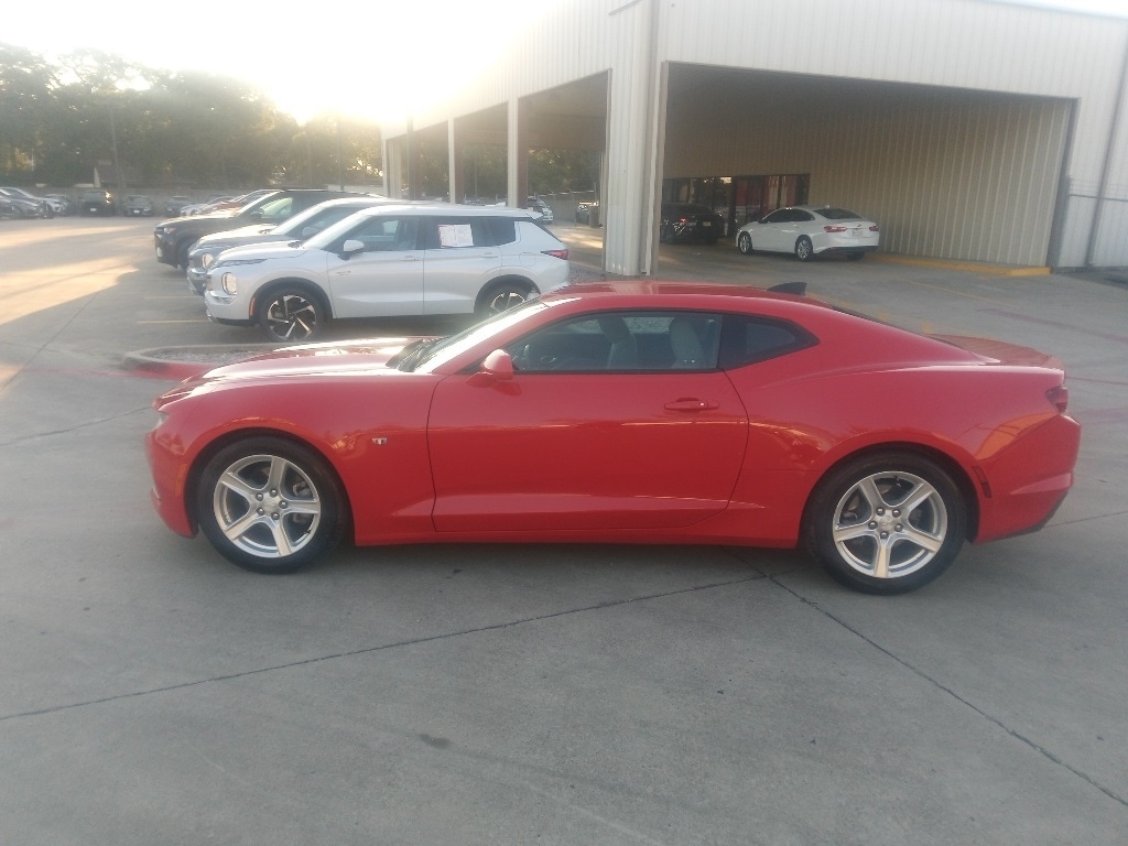 Thumbnail: 2023 Chevrolet Camaro - 4