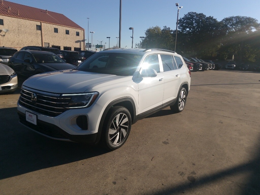 Certified 2025 Volkswagen Atlas 2.0T SE w/Technology SUV
