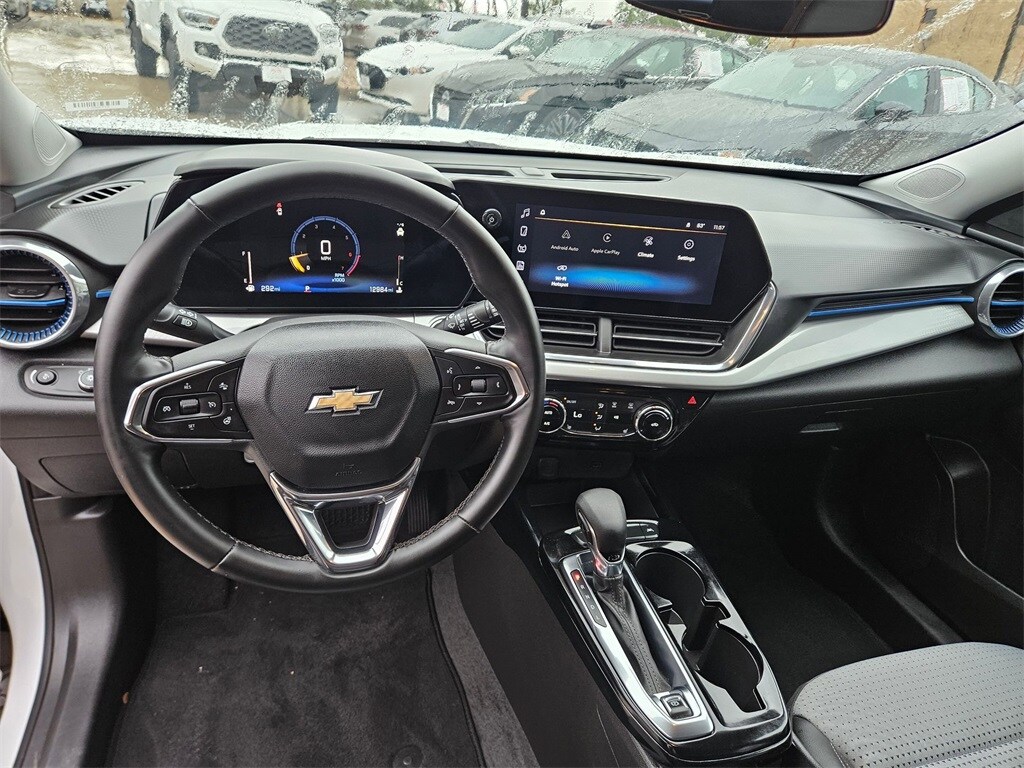 Thumbnail: 2025 Chevrolet Trax - 15