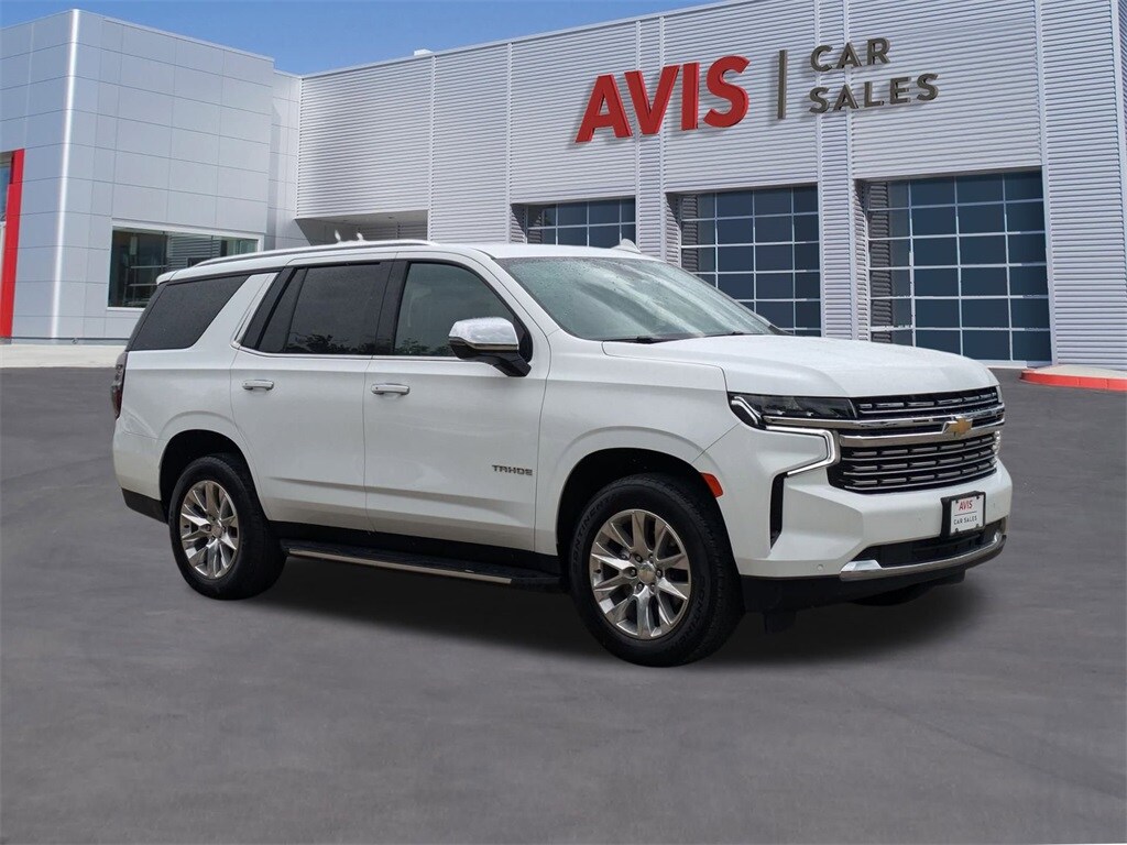 2022 Chevrolet Tahoe Premier photo 3
