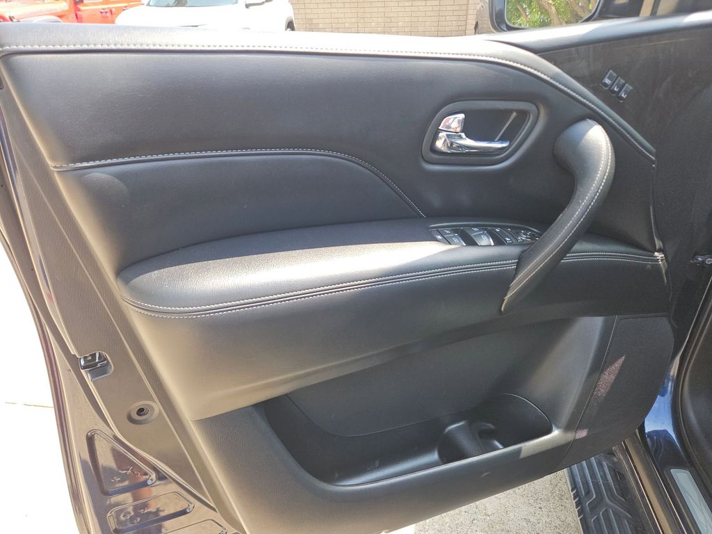 Thumbnail: 2024 INFINITI QX80 - 14