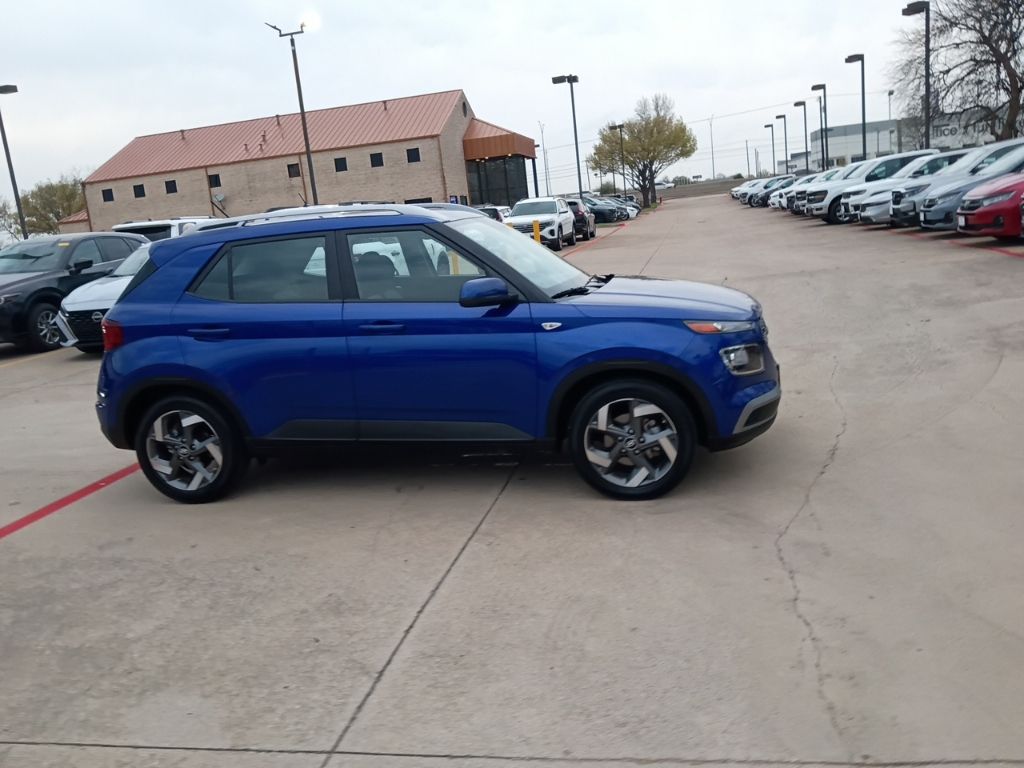 Thumbnail: 2025 Hyundai Venue - 7