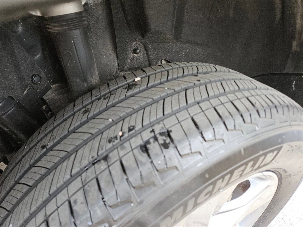 Thumbnail: 2025 Toyota RAV4 - 30