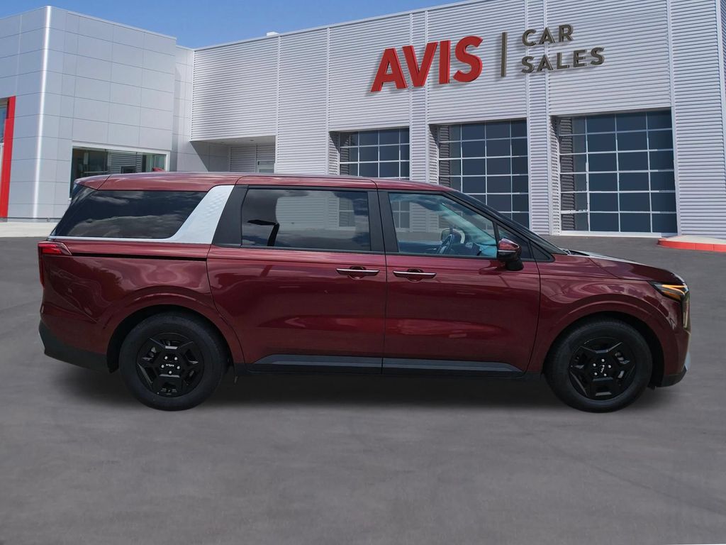 Thumbnail: 2025 Kia Carnival - 7