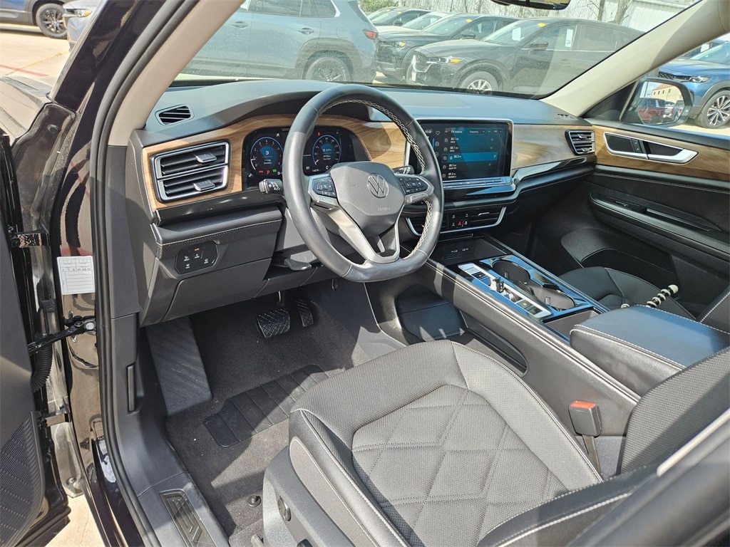 Thumbnail: 2025 Volkswagen Atlas - 13