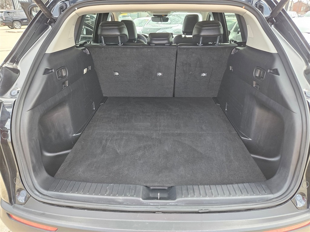 Thumbnail: 2025 Mazda CX-50 - 25