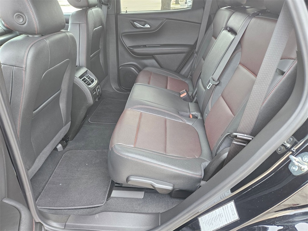 Thumbnail: 2025 Chevrolet Blazer - 26