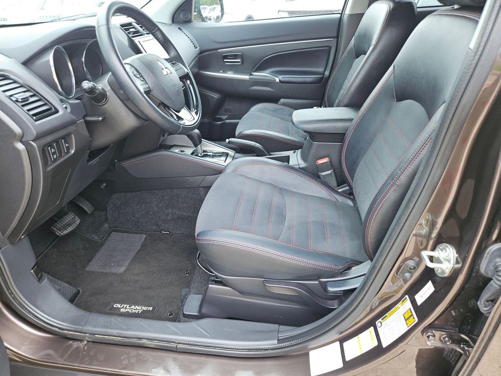 Thumbnail: 2025 Mitsubishi Outlander Sport - 11