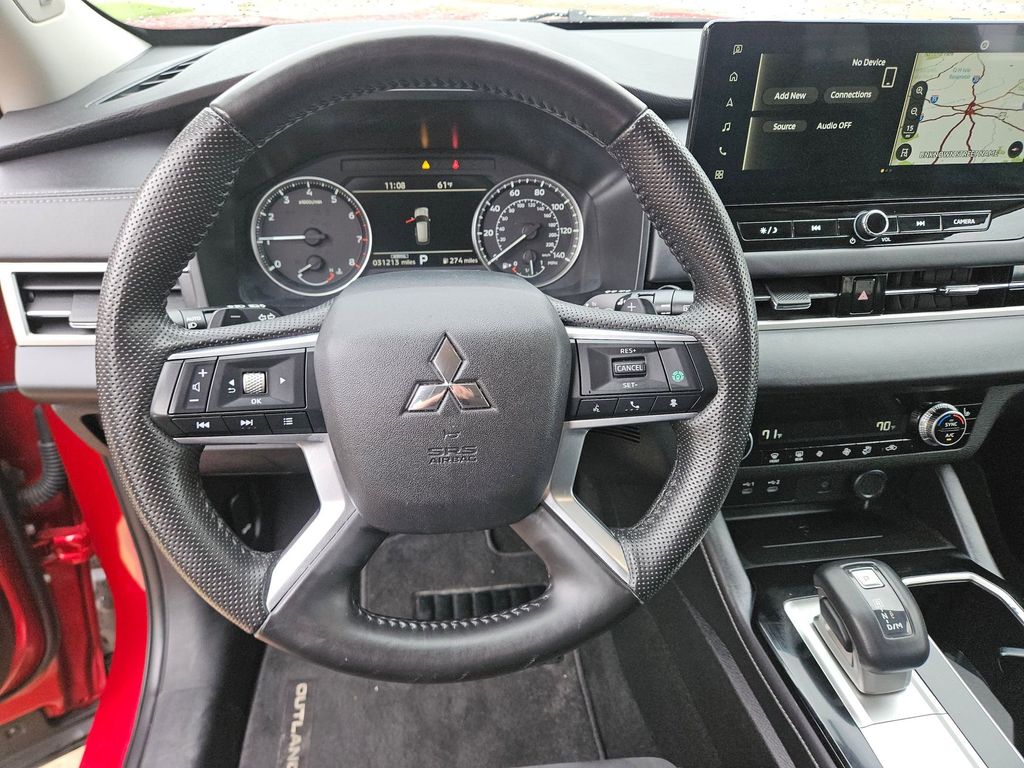 Thumbnail: 2025 Mitsubishi Outlander - 18