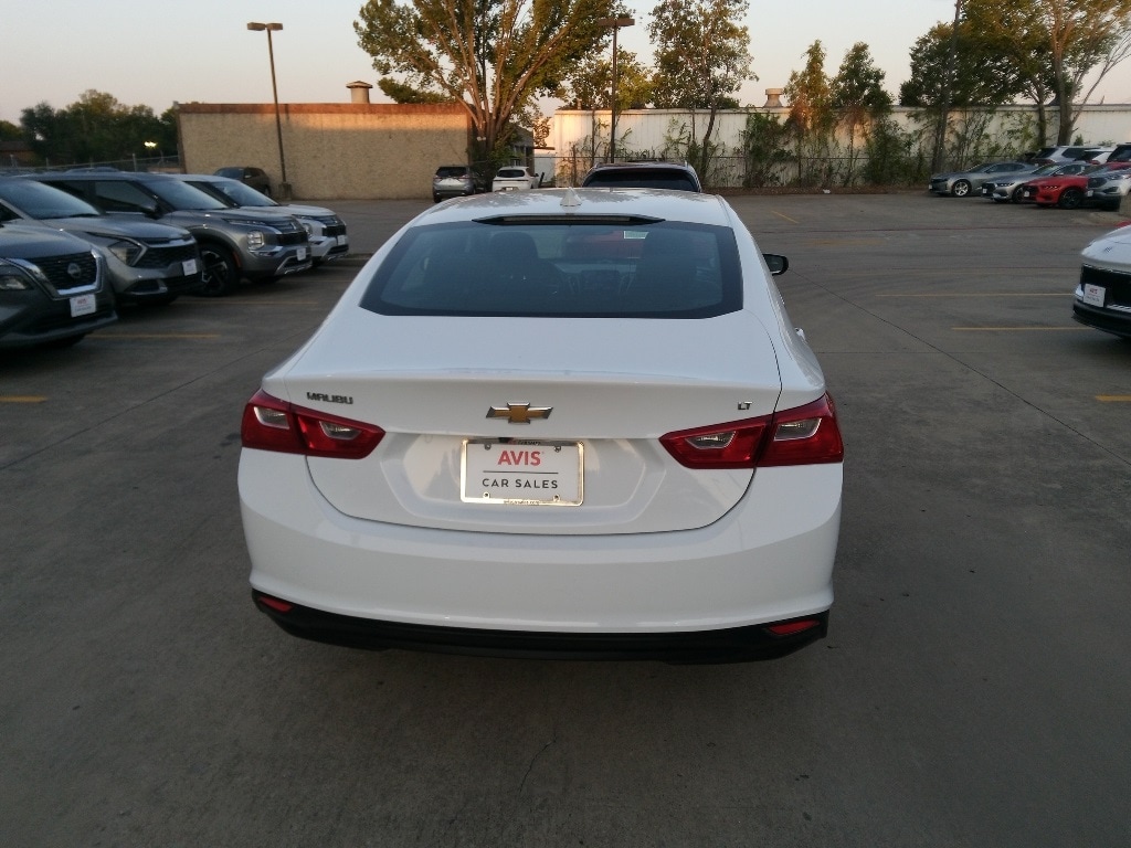 Thumbnail: 2023 Chevrolet Malibu - 6