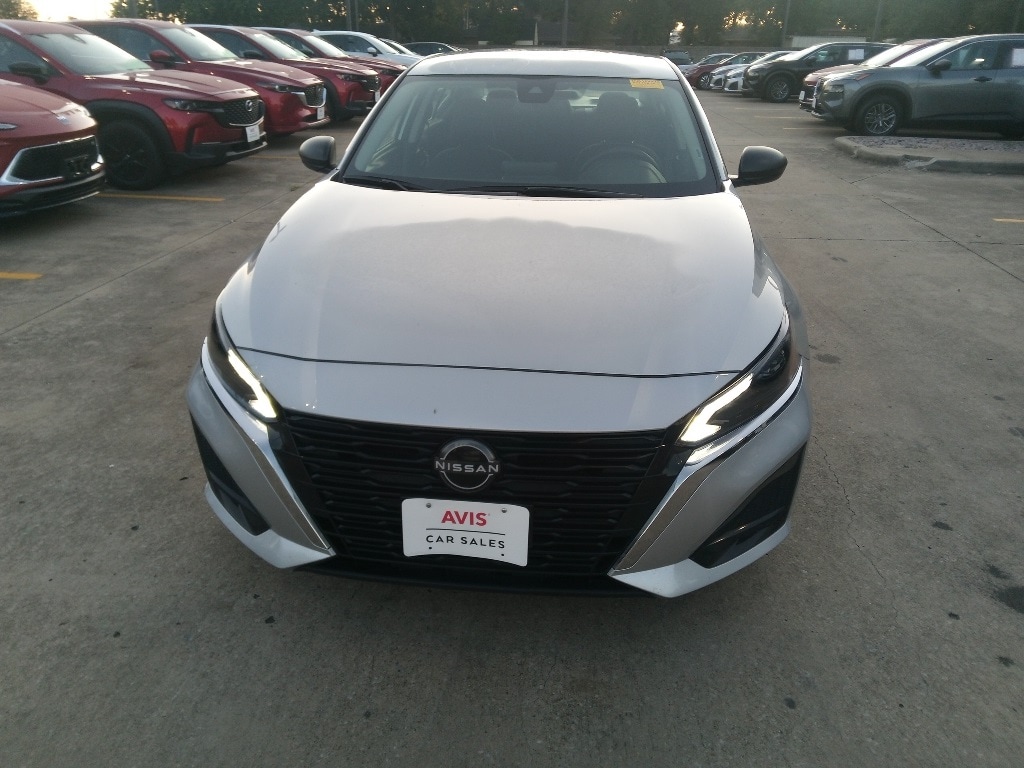 Thumbnail: 2024 Nissan Altima - 2