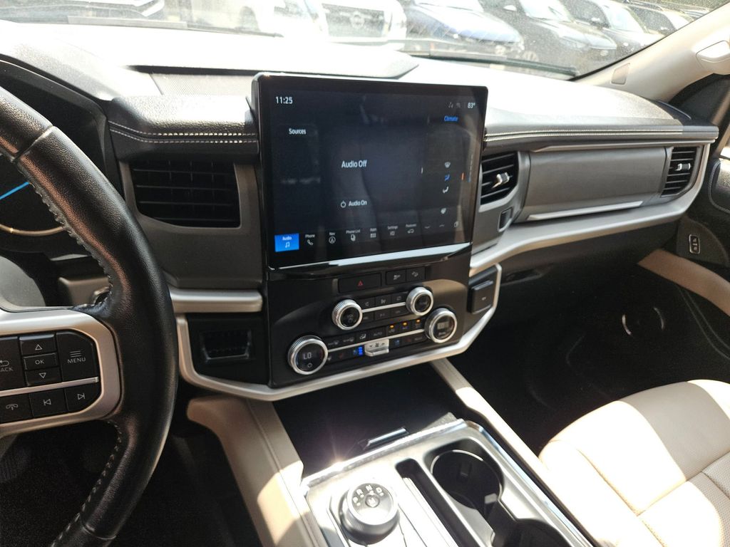 Thumbnail: 2023 Ford Expedition MAX - 20