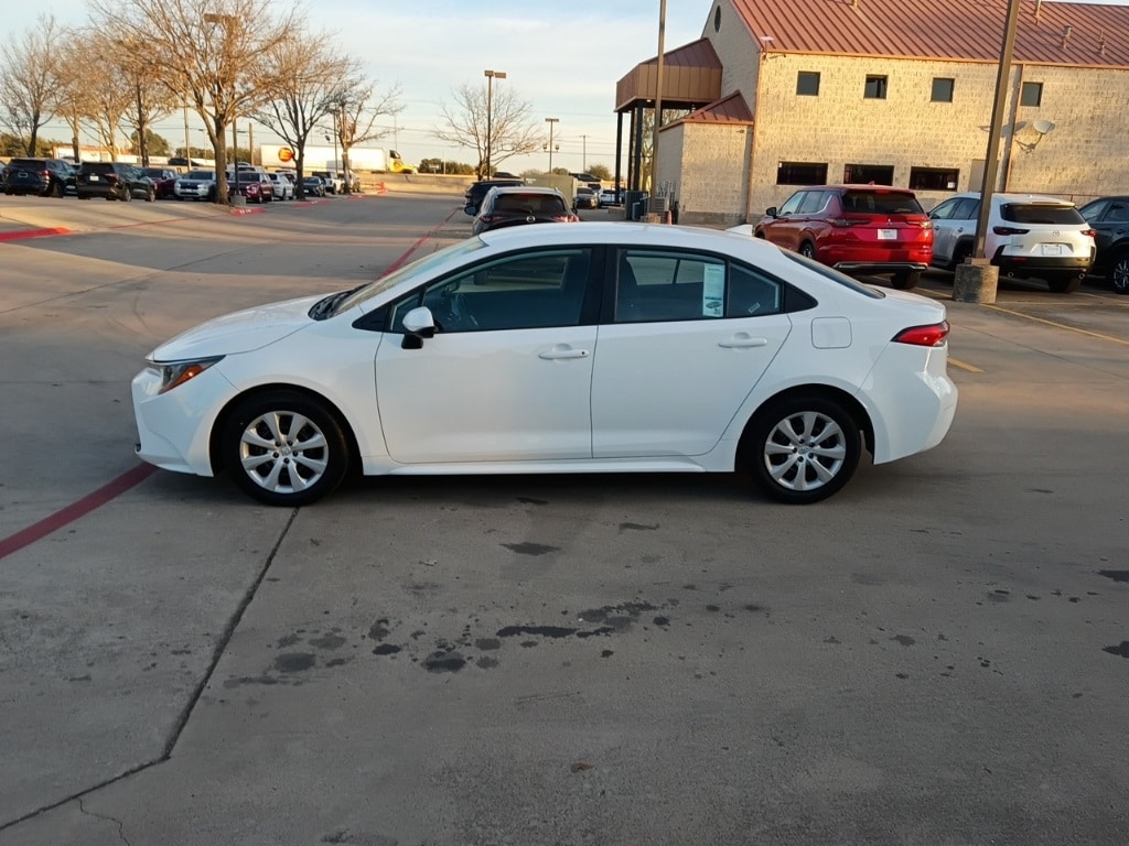 Thumbnail: 2024 Toyota Corolla - 4