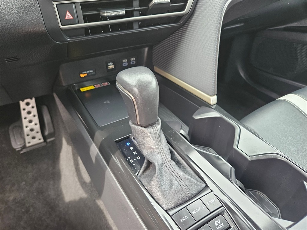 Thumbnail: 2025 Toyota Camry - 28