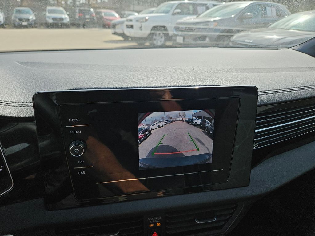 Thumbnail: 2025 Volkswagen Jetta - 22