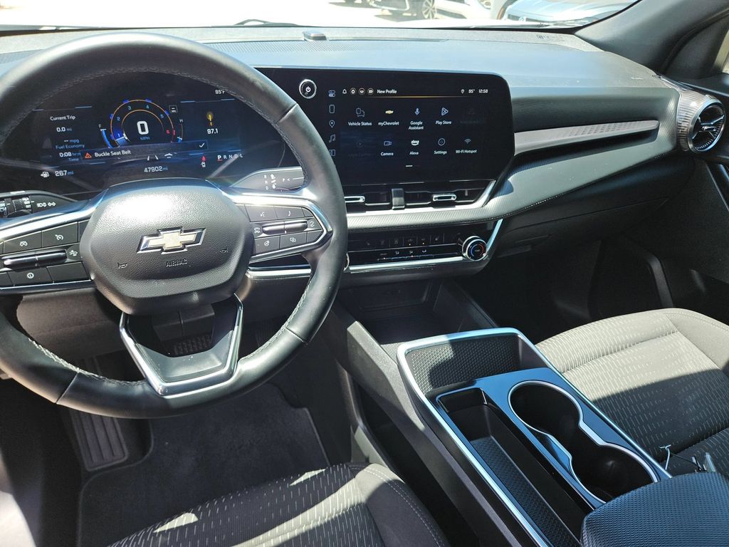 Thumbnail: 2025 Chevrolet Equinox - 16