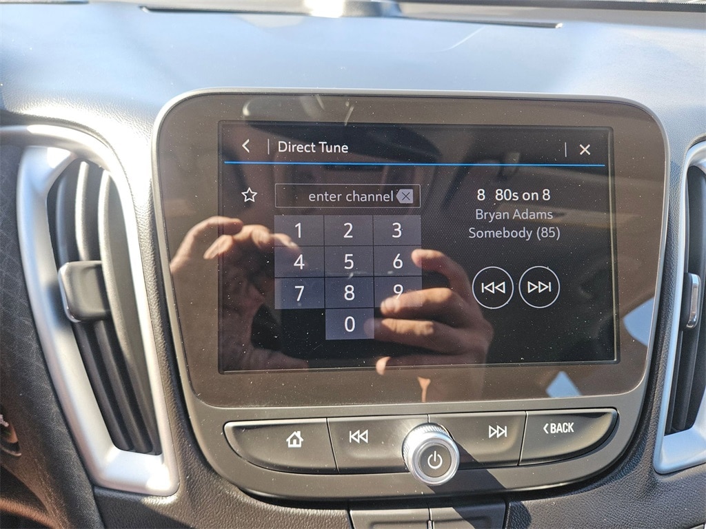 Thumbnail: 2024 Chevrolet Malibu - 21