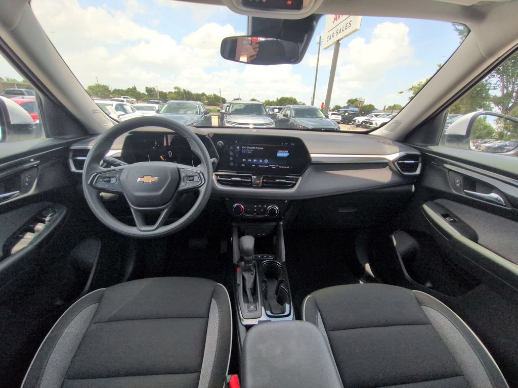 2025 Chevrolet Trailblazer LT - Photo 25