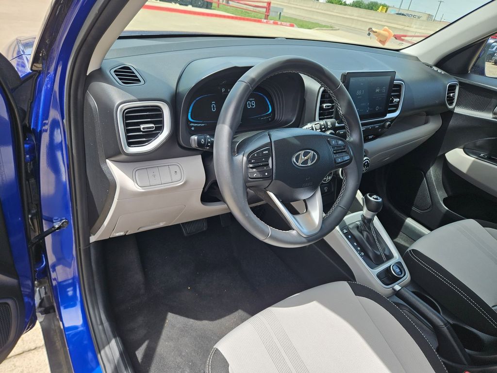 Thumbnail: 2025 Hyundai Venue - 13