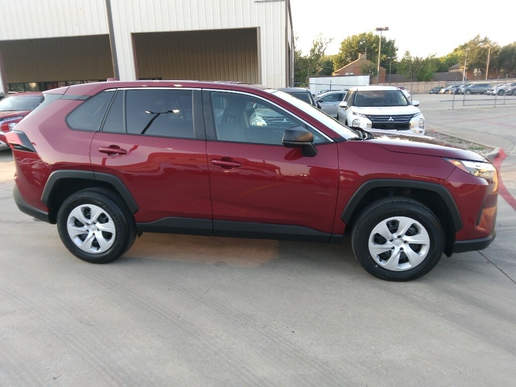 Thumbnail: 2025 Toyota RAV4 - 4