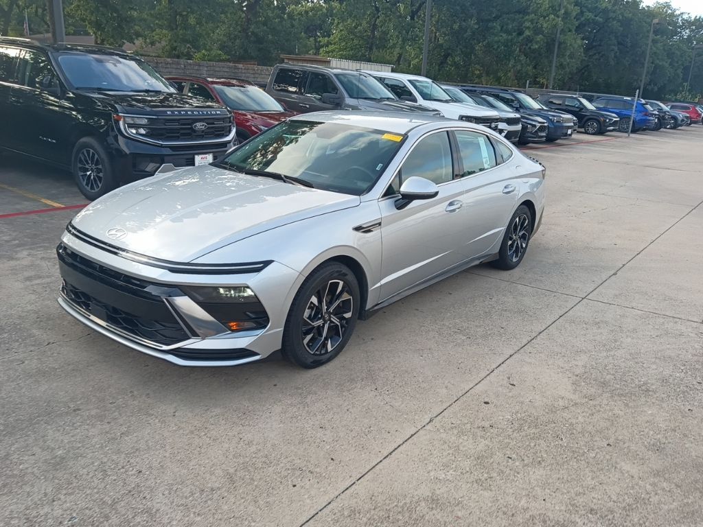 2025 Hyundai Sonata's photo