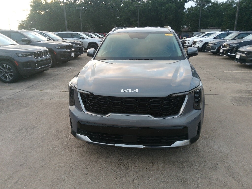 Thumbnail: 2024 Kia Sorento - 2