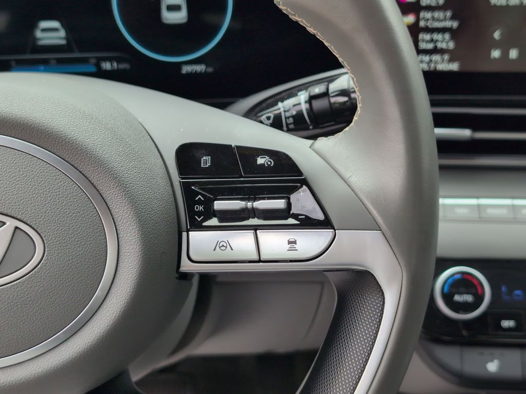Thumbnail: 2025 Hyundai Elantra - 21