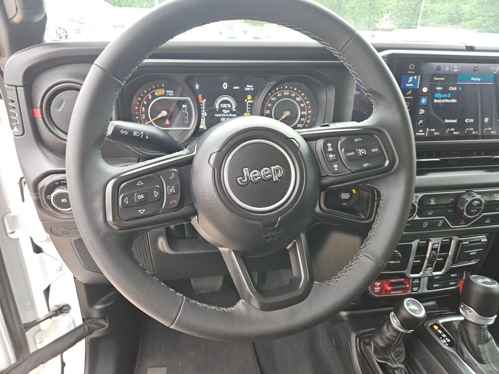 Thumbnail: 2025 Jeep Wrangler - 18