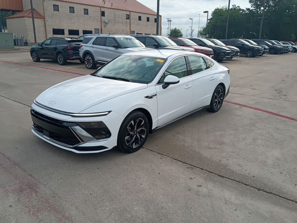 Thumbnail: 2025 Hyundai Sonata - 1