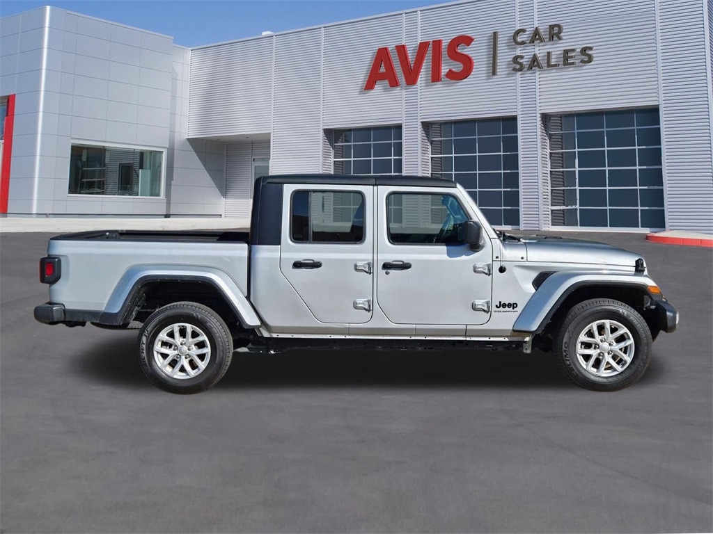Thumbnail: 2023 Jeep Gladiator - 5